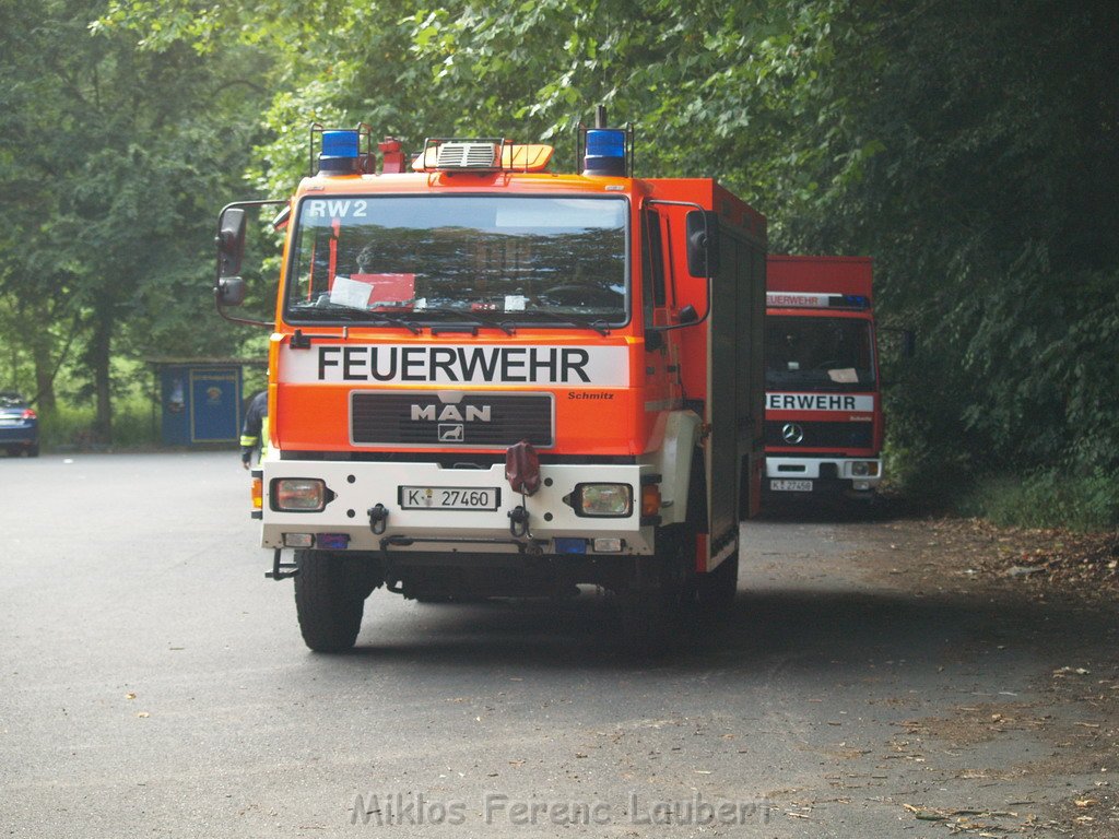 Brand Schuetzenhof Neusser Landstr P6411.JPG